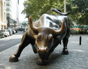 Los toros regresan con fuerza: Wall Street despega empujada por Europa