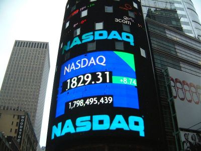 Tibia apertura en Wall Street