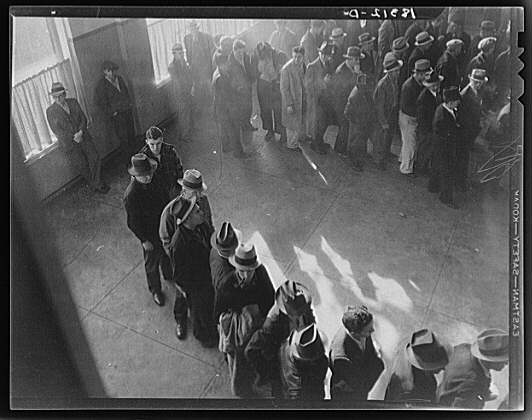 Al cierre. Todos esperando al dato de empleo de mañana