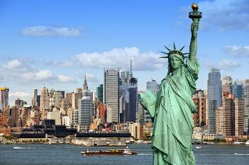 El PIB de EEUU se contrae en el primer trimestre, aunque menos de lo anticipado