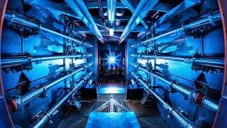 La IA ‘resucita’ a las nucleares: Acciones para sacar provecho del nuevo boom del sector
