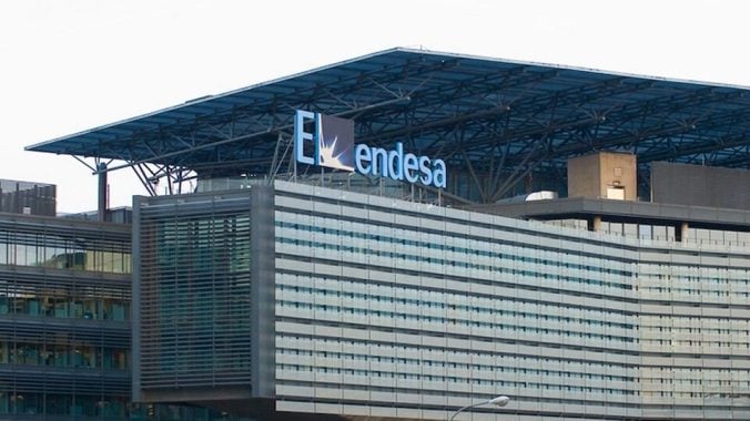 Endesa provisiona 208 millones para bajas voluntarias, pero promete no tocar el dividendo