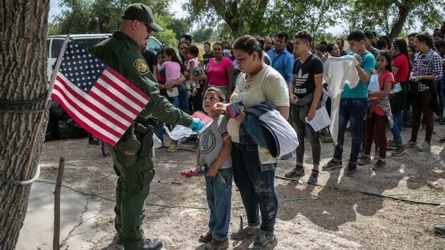 La crisis migratoria en EE.UU. y sus implicaciones económicas