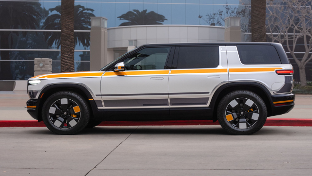Renuncia la directora financiera de Rivian