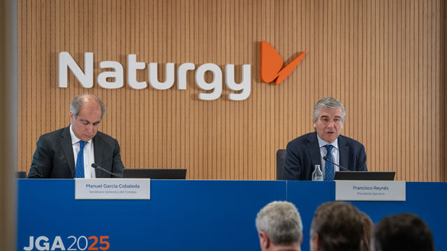 La Junta General de Naturgy aprueba una OPA voluntaria para elevar el free float