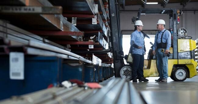 La producción industrial en España cierra 2020 con un duro ajuste