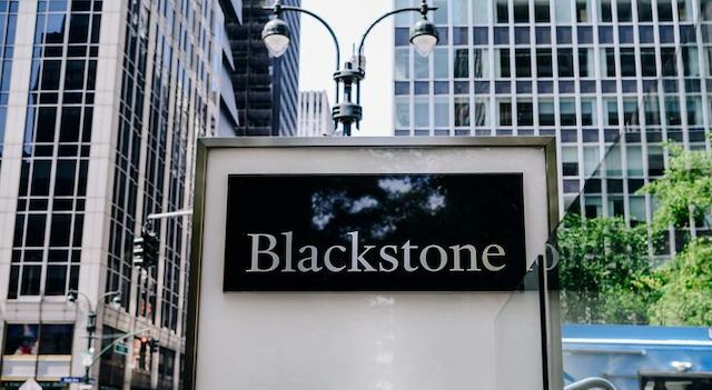 Blackstone gana un  887,6% más y anuncia un dividendo de 0,78 euros pagadero el 6 de mayo