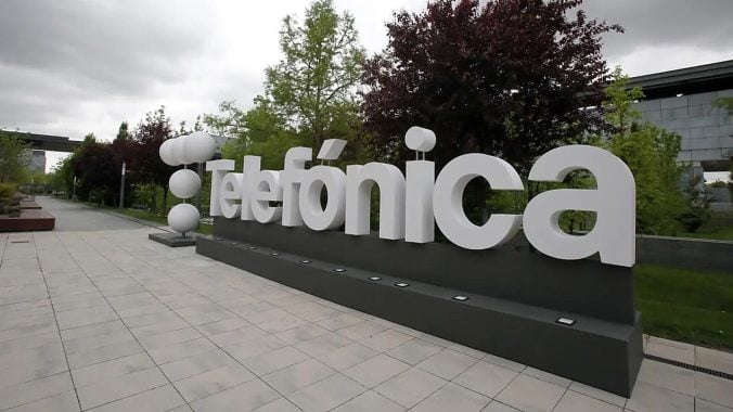 Telefónica e Indra estudian la creación de una 'joint venture' para servicios de nube soberana en Europa