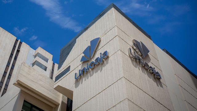 Unicaja emite en tres años bonos verdes por 1.600 millones y evita emisiones equivalentes a casi 81.000 toneladas de dióxido de carbono en 2024