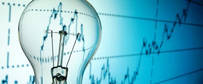 El precio de la luz baja un 5,2% este viernes y cae por debajo de los 200 euros/MWh