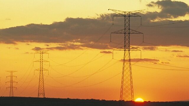 Moody's rebaja perspectiva de rating de Red Eléctrica, integrada en Redeia, a negativa