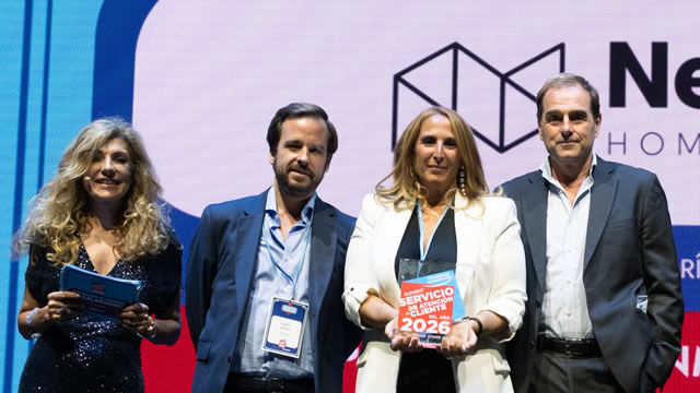 Neinor Homes recibe el premio a la promotora con mejor servicio de atención al cliente en el área de preventa
