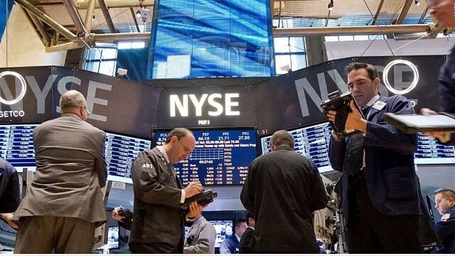 Dow Jones y S&P 500 suben al cierre tras el voto para finalizar la guerra por la Cámara de Representantes de EE.UU.