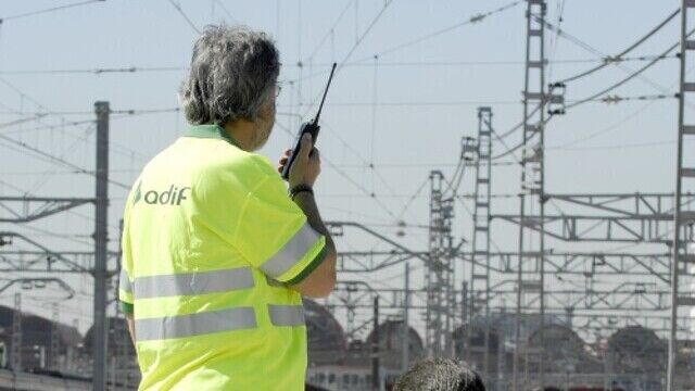 Adjudicado a Ferrovial y FCC tramo inicial de alta velocidad Burgos-Vitoria por 323 millones de euros