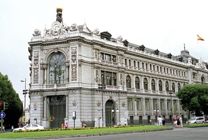 UBS eleva sus apuestas en tres bancos del Ibex 35, aunque solo uno mantiene la puerta abierta a nuevas subidas