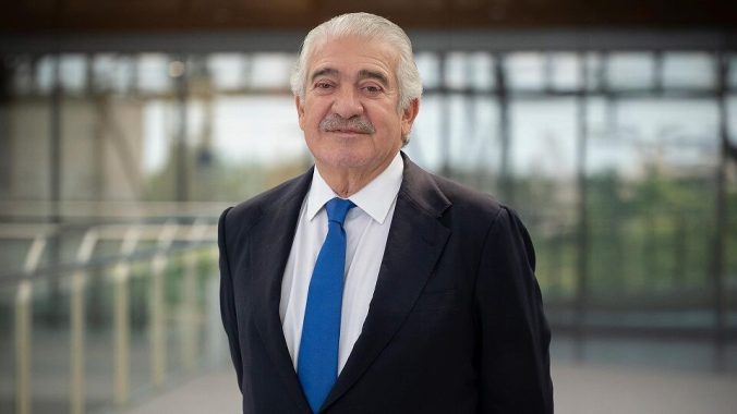 ¿En qué está pensando el CEO de Endesa?  Potenciar nucleares y vender solares