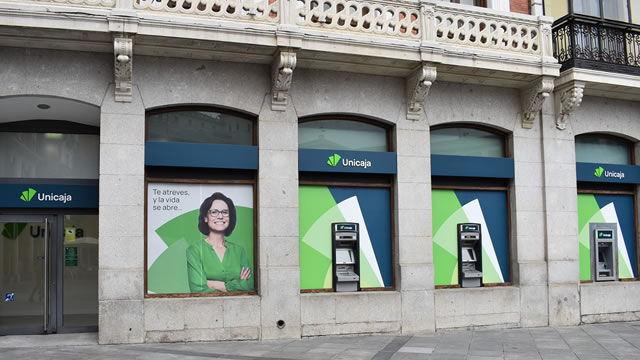 Unicaja lanza una nueva línea de financiación preconcedida de más de 1.000 millones de euros para cultivos intensivos
