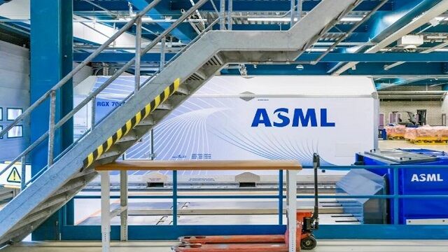 ¿Por qué se desploma ASML en bolsa si ha aumentado beneficio y confirmado ingresos para 2025?