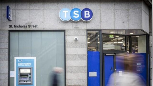 Santander pone sobre la mesa 2.690 millones de euros para comprar TSB a Sabadell
