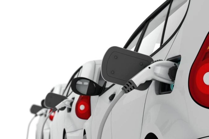 El sector español apuesta por el vehículo eléctrico y reclama unas reglas de juego claras y uniformes