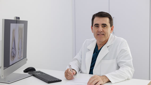 La cirugía plástica tras superar la obesidad puede favorecer la autoestima y una recuperación integral de los pacientes