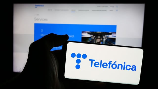 Telef&oacute;nica