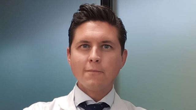 doctor Alberto G&oacute;mez Le&oacute;n