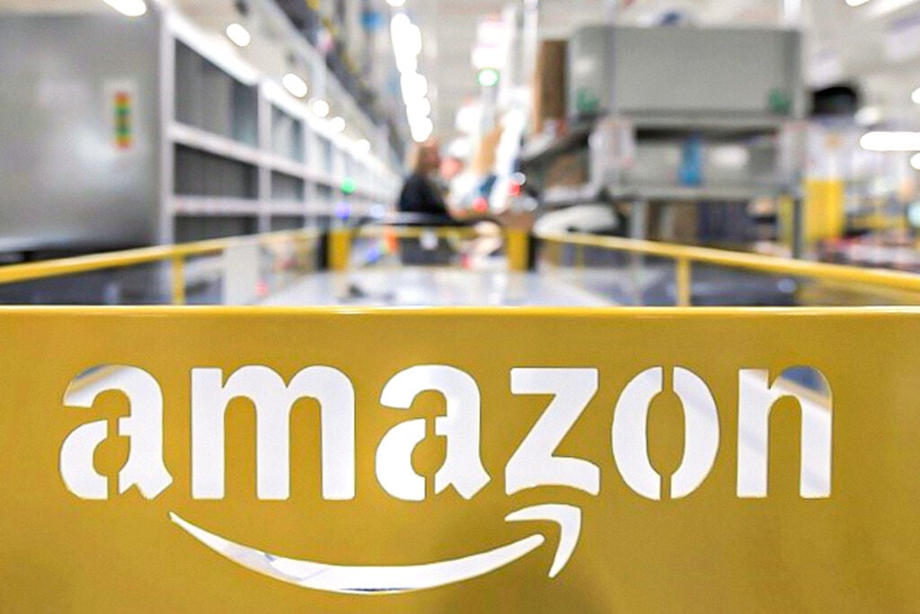 Amazon se alía con Grubhub en EE.UU. y podrá hacerse hasta con un 15% de la compañía