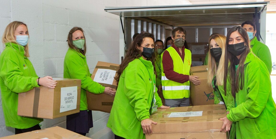 Iberdrola envía más de ocho toneladas de material humanitario a Ucrania
