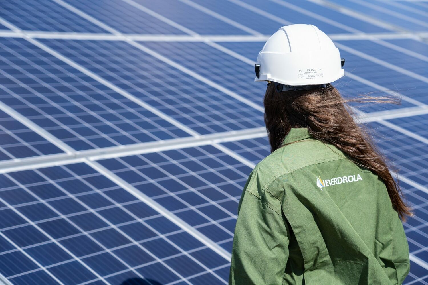 Iberdrola aspira lograr fondos europeos para producir paneles fotovoltaicos en Extremadura