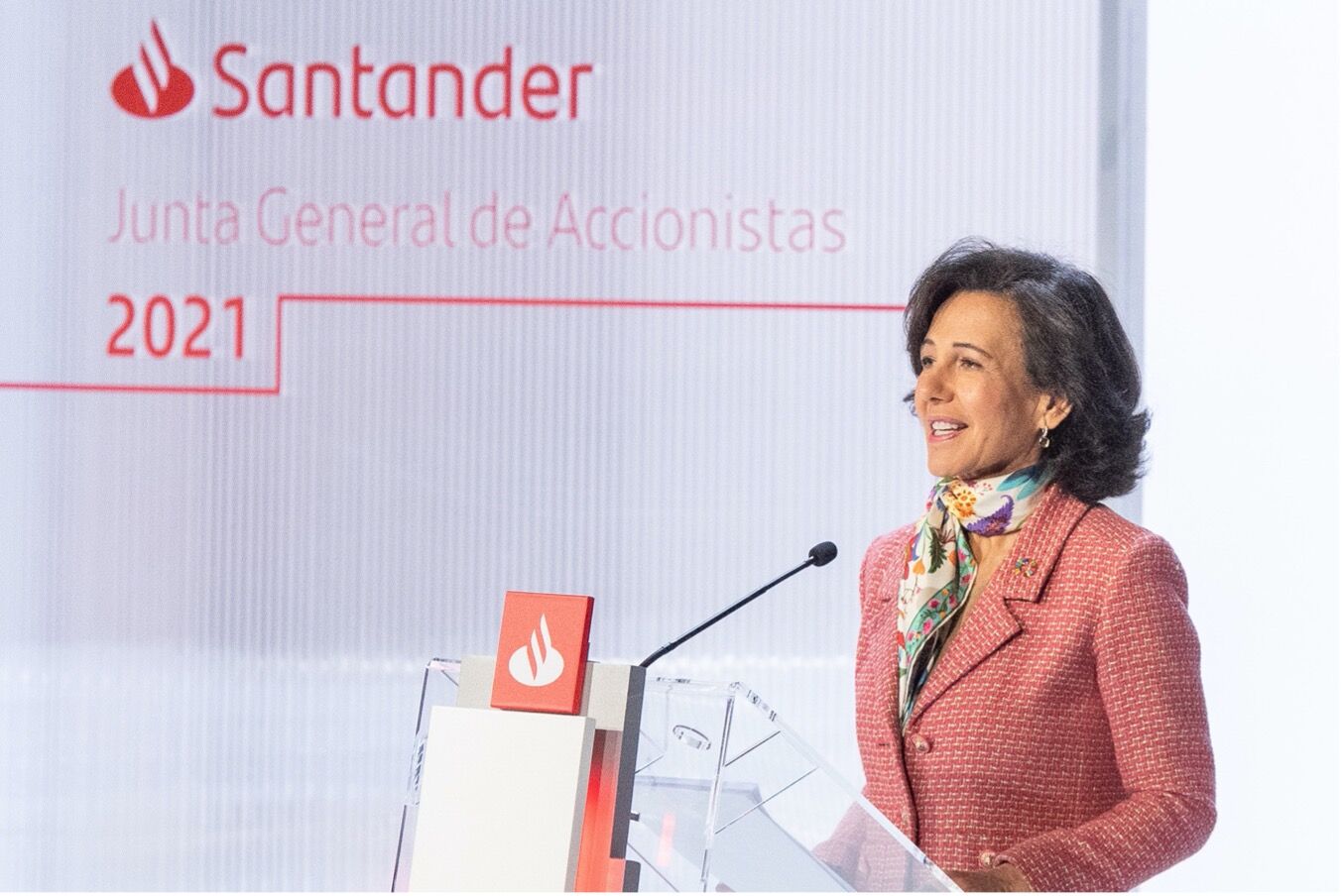 Ana Botín, durante su intervención en última junta general de accionistas celebrada el 1 de abril.
