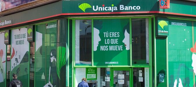 Unicaja dispara un 89% su beneficio en 2022 hasta los 260 millones
