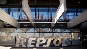 Repsol lidera las subidas del Ibex 35 tras la caída del viernes