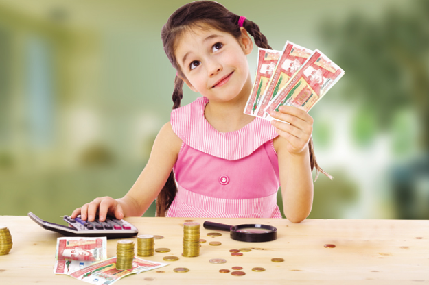 Los niños españoles ahorran y utilizan nuevas tecnologías para dar seguimiento a sus ahorros