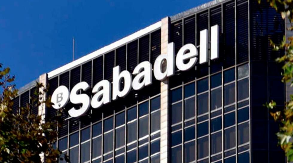 Banco Sabadell cambia de planes en UK