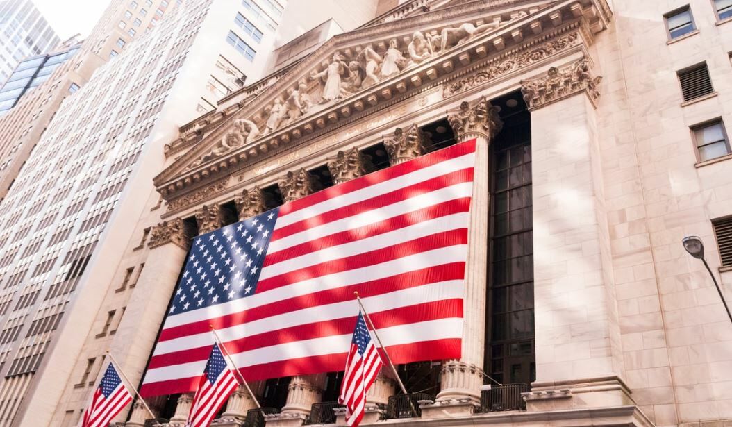 Los índices de Wall Street caen en la apertura tras los resultados de los bancos 