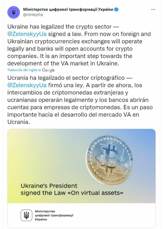 Tuit sobre la nueva ley de criptomonedas en Ucrania