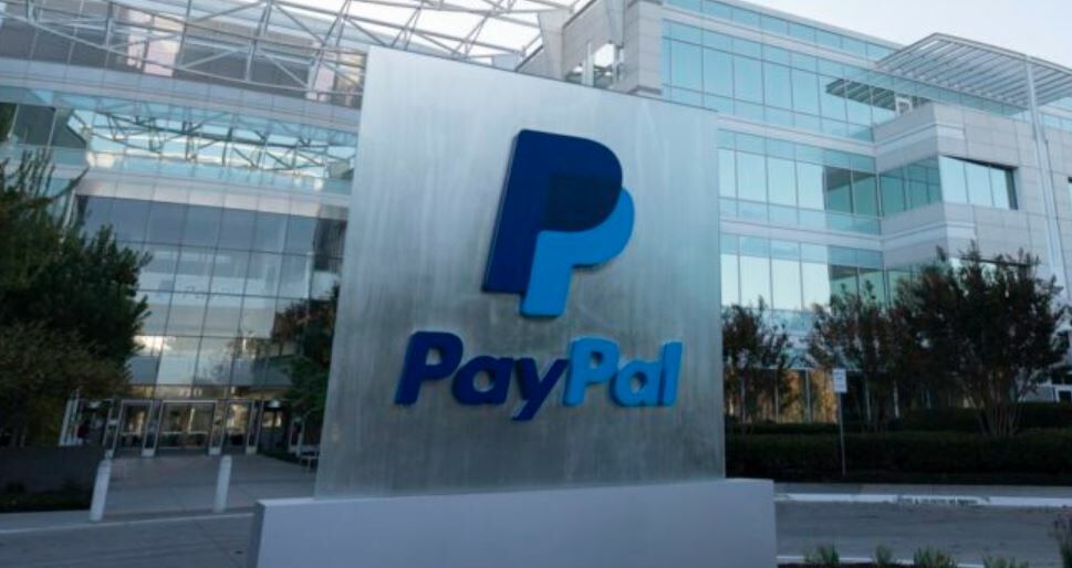 PayPal recorta un 74% desde sus máximos interanuales