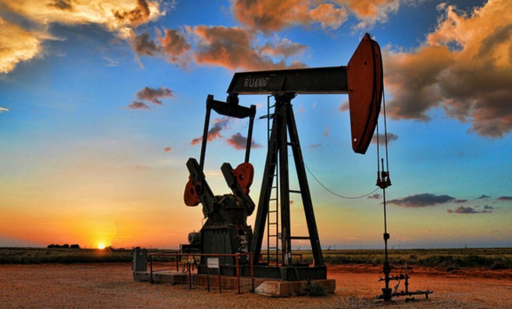 El petróleo o cómo “ganar más dinero que Dios” en un año