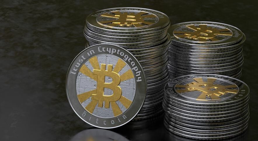Bitcoin rompe todos los soportes, pero podría subir a 100.000$ en 2025