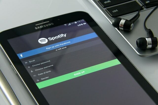 Spotify ofrecerá audiolibros gratis para conocer la demanda