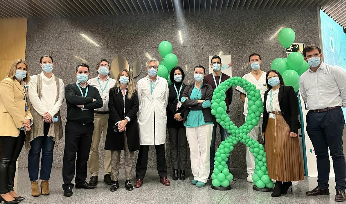 El Hospital Quirónsalud Córdoba se adorna contra el cáncer