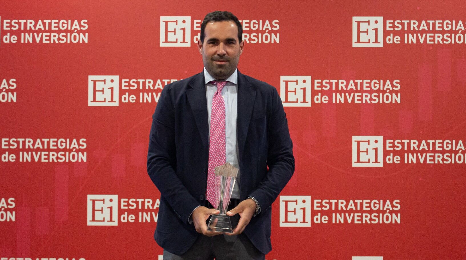 Premio al "Mejor dividendo sostenido y creciente del mercado" Premio al "Mejor dividendo sostenido y creciente del mercado"