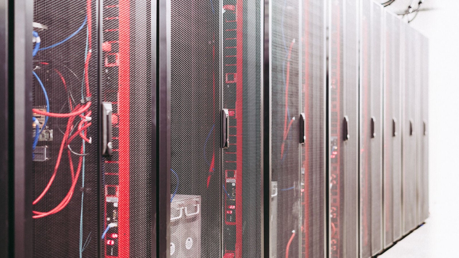 ¿Por qué invertir en el financiamiento de centros de datos antes que chips de IA? ¿Por qué invertir en el financiamiento de centros de datos antes que chips de IA?