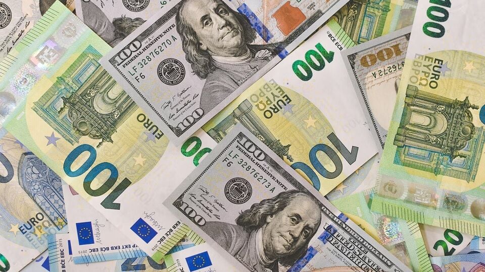 El EUR/USD cae a niveles de marzo tras perder el soporte de los 1,07 dólares