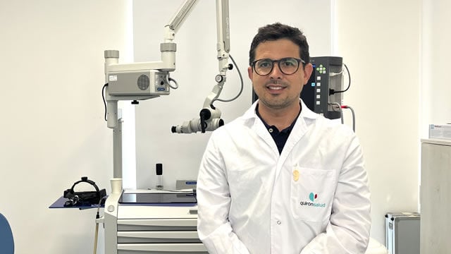 Doctor Juan Aguilar, uno de los jefes del servicio de Otorrinolaringolog&iacute;a del Hospital Quir&oacute;nsalud C&oacute;rdoba