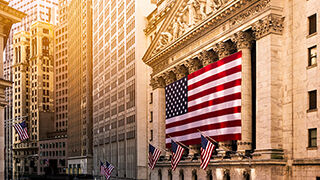 Los mercados vigilan el balanceo de la economía de EEUU: ¿remontar el vuelo o caer en recesión?