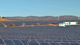 La paradoja del año: alta demanda de paneles pero los ETFs de energía solar caen