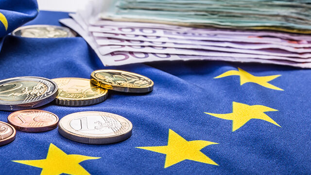 La UE emite bonos por 6.000 millones de euros con sobresuscripción de 14 veces