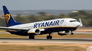 Ryanair prevé un beneficio anual récord y promete dividendos periódicos